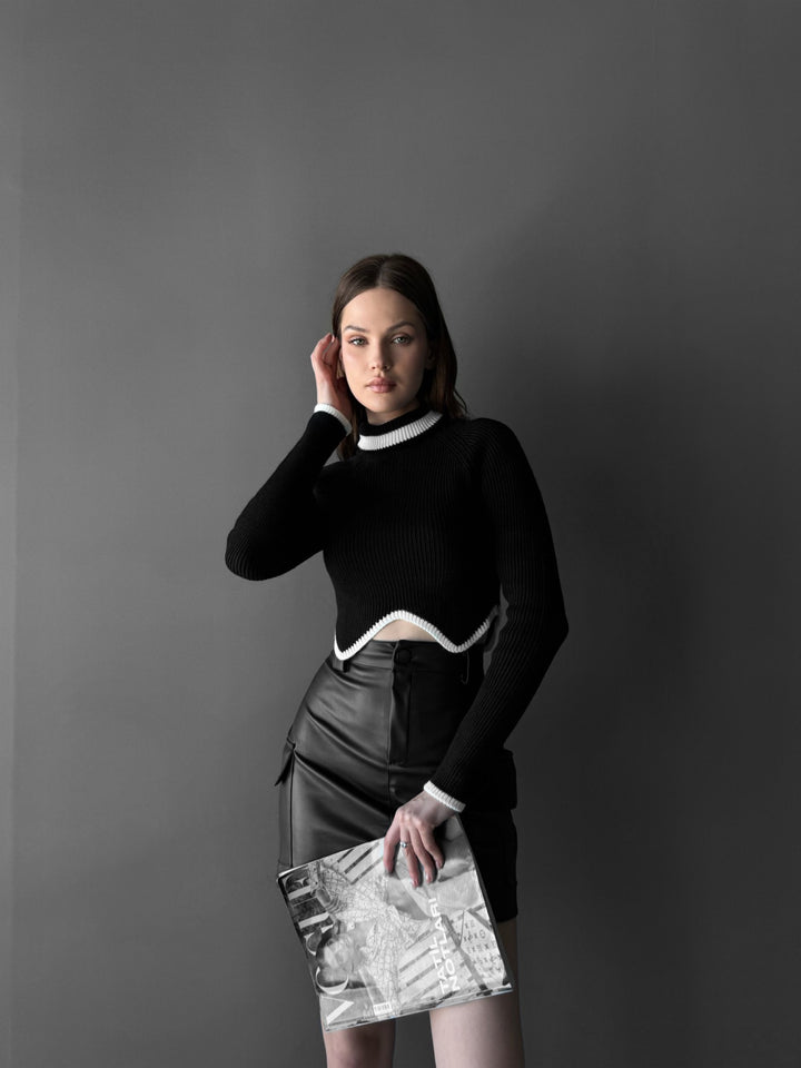 Wavy Crop Sweater - Black