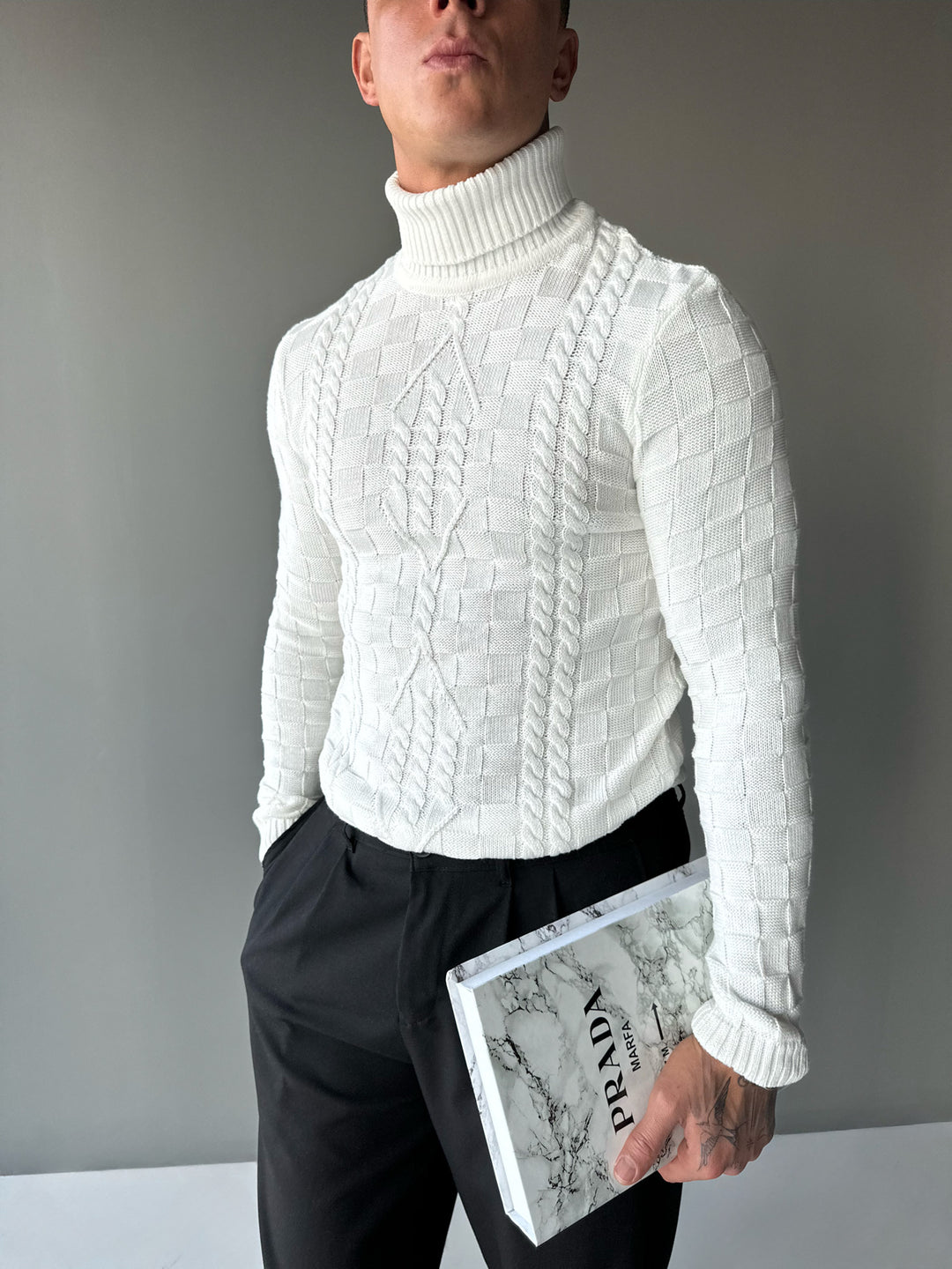 Collar Braid Pattern Pullover - White