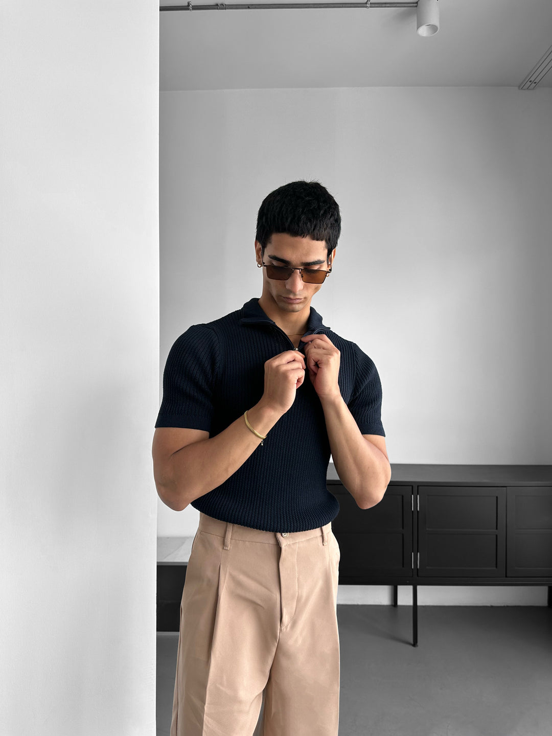 Slim Fit Mock Neck Zip T-shirt - Navy Blue