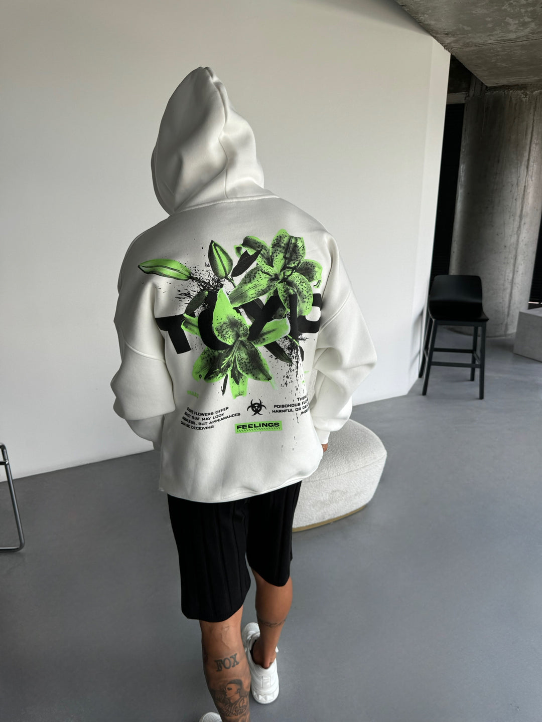 Oversize Toxic Hoodie - White