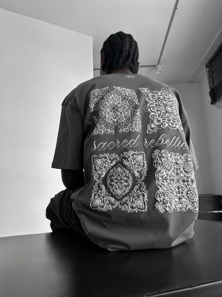Oversize 'Sacred Rebellion' T-Shirt - Anthracite