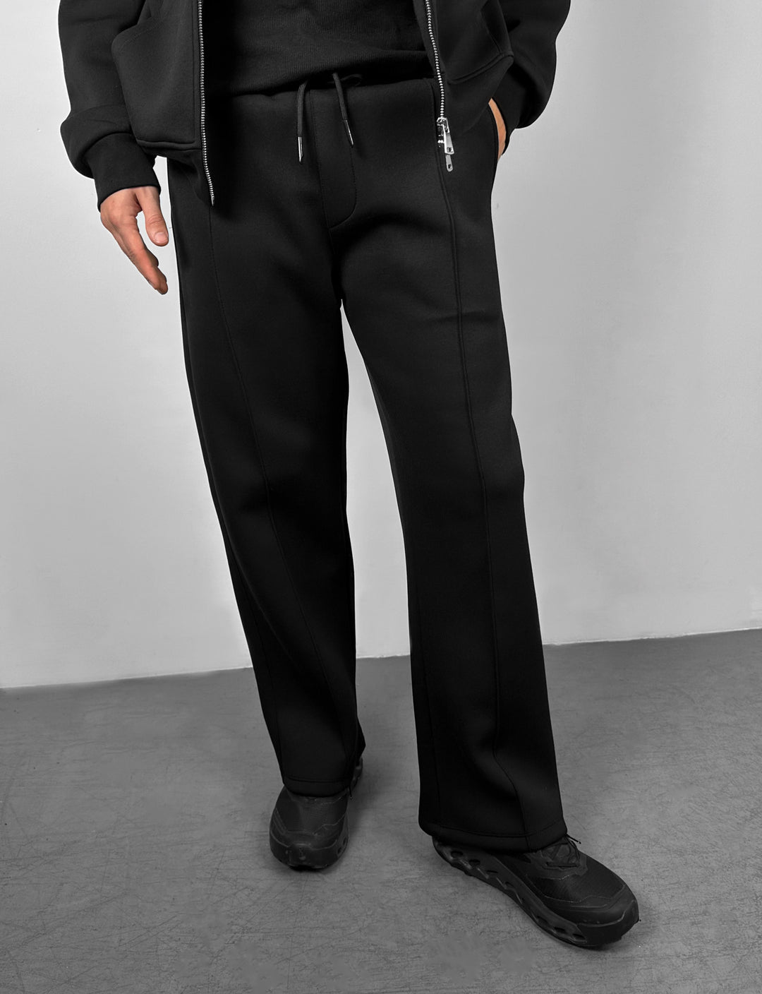 Loose Fit Seam Trousers - Black