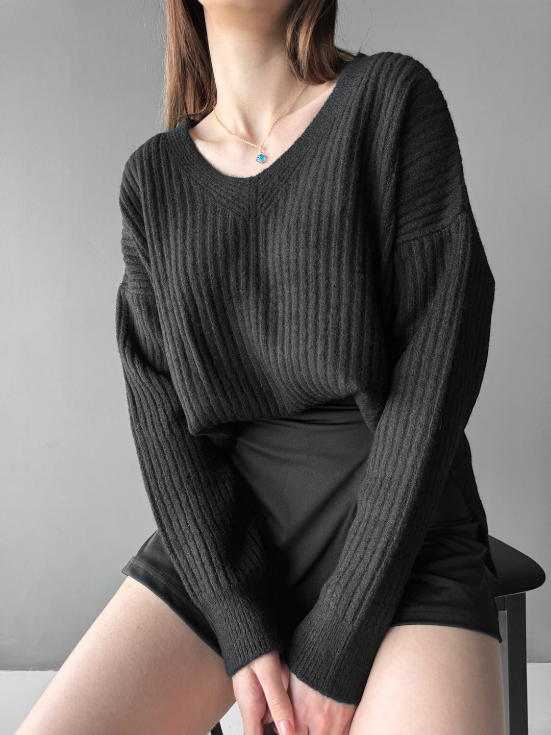 V Neck Knit Sweater - Black