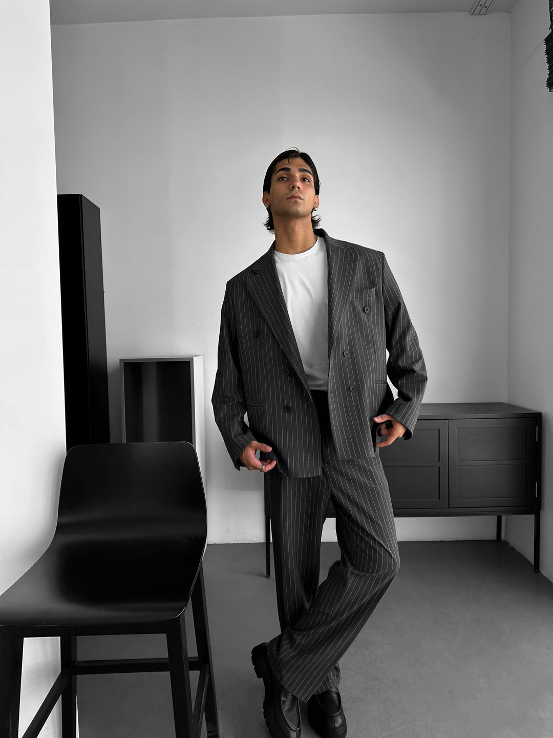 Oversize Pinstripe Double-Breasted Suit - Anthracite