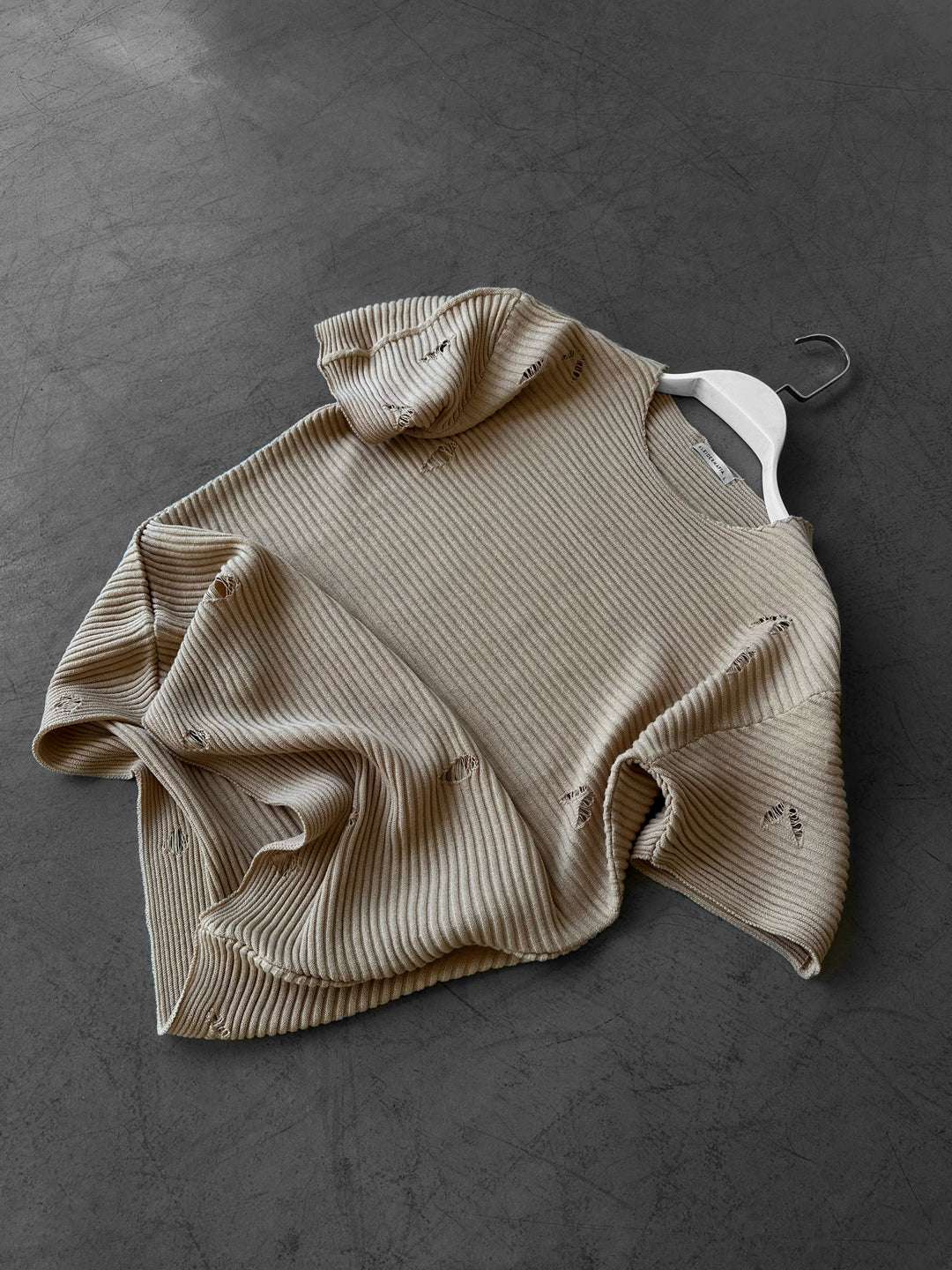 Loose Fit Torn Knit T-Shirt - Beige