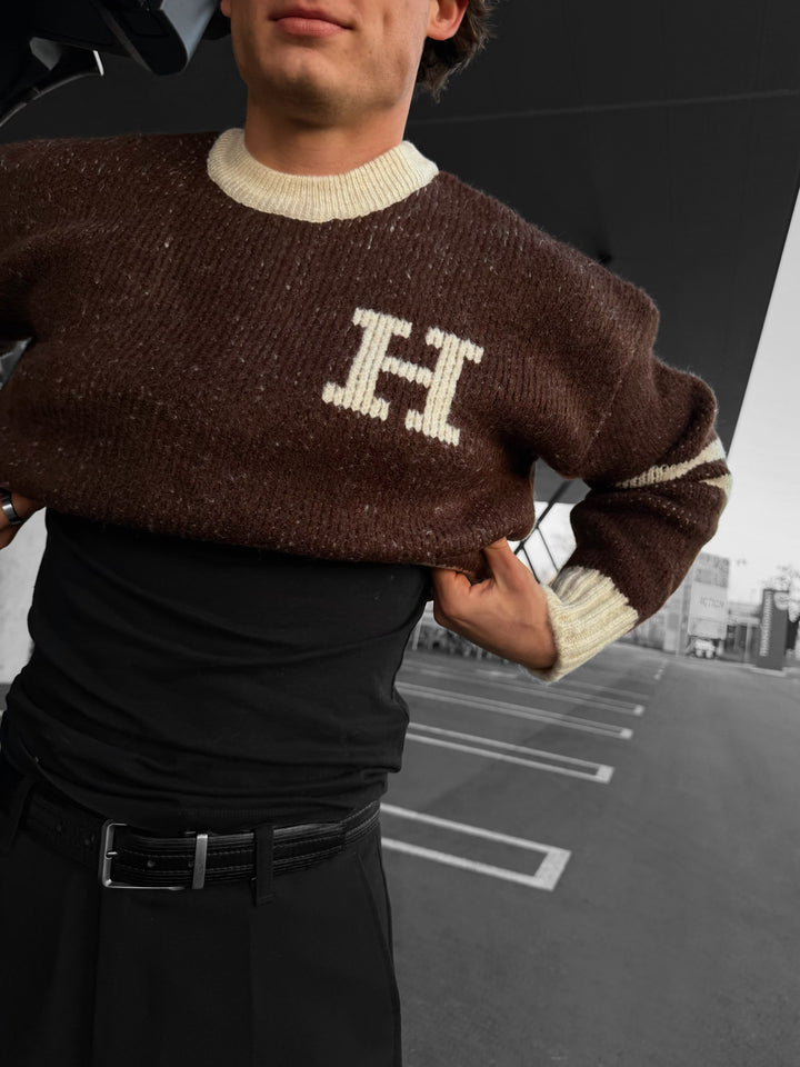 Oversize Knit Letter Sweater - Brown