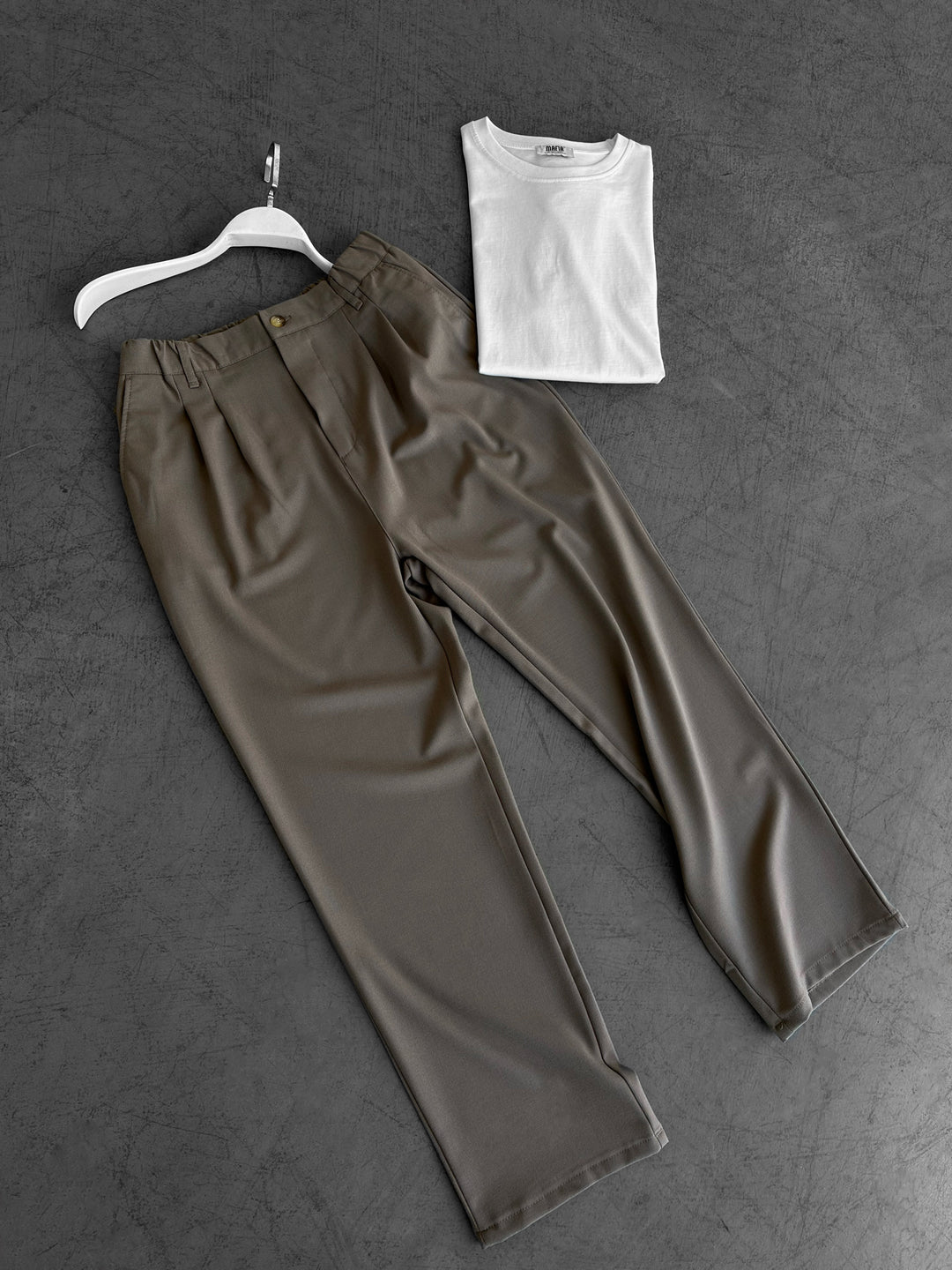 Baggy Chino Trousers - Camel