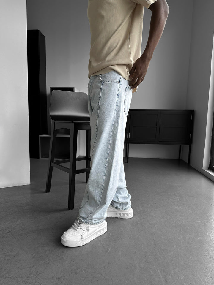 Front Line Baggy Jeans - Ice Blue