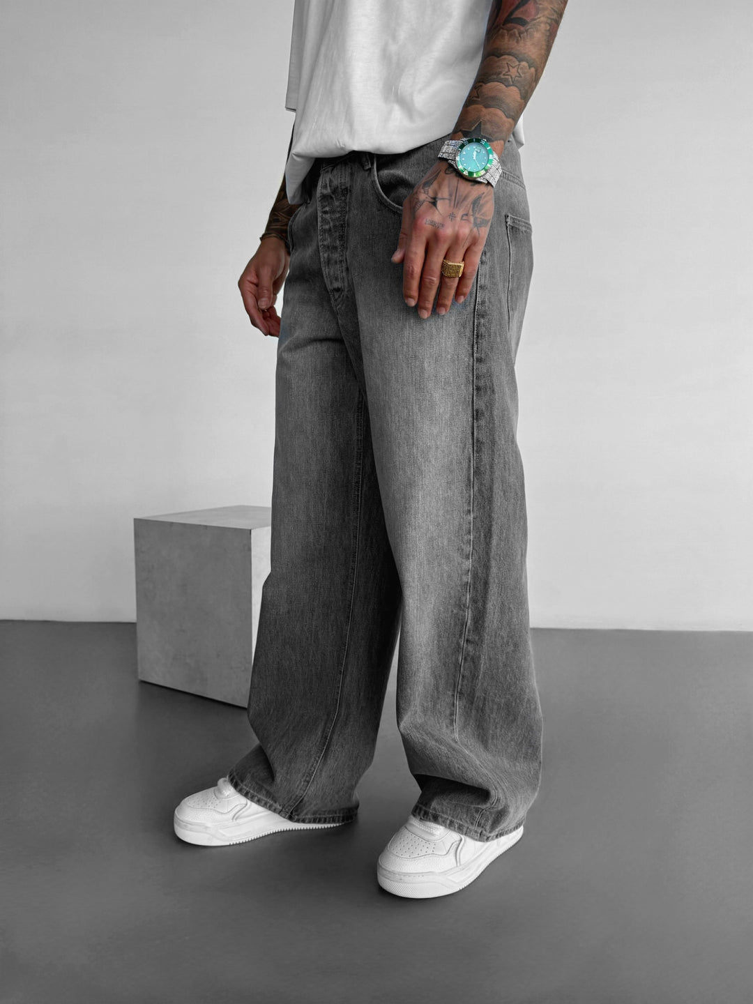 Baggy Washed Jeans - Grey