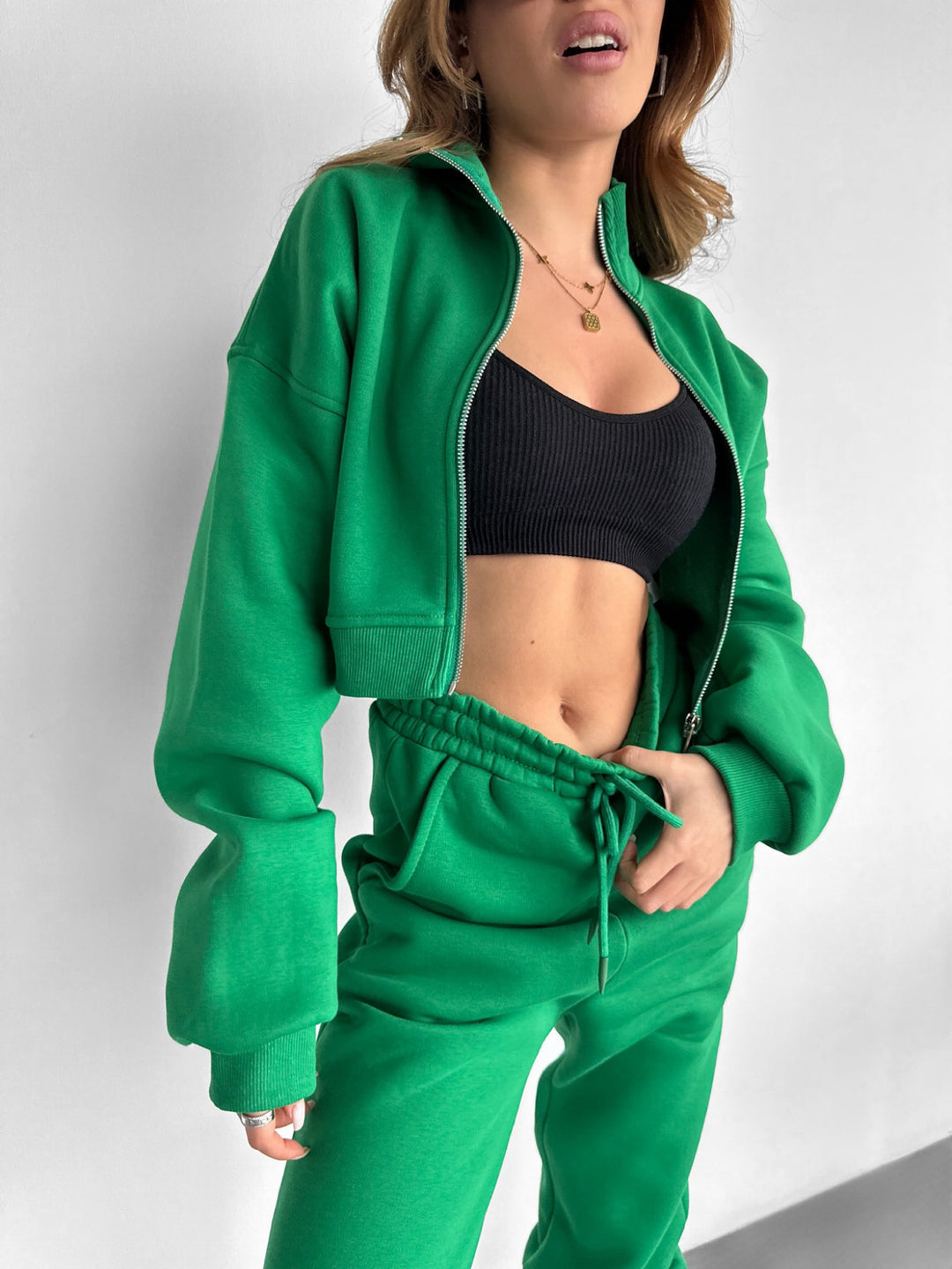 Short Women Zipper Pullover - Green