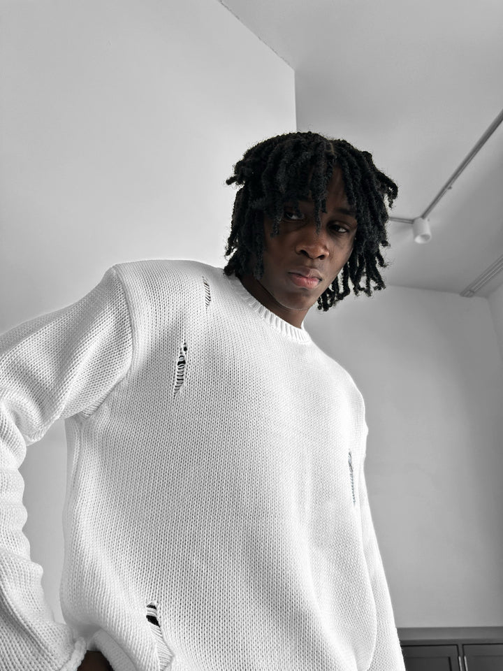 Oversize Torn Sweater - White