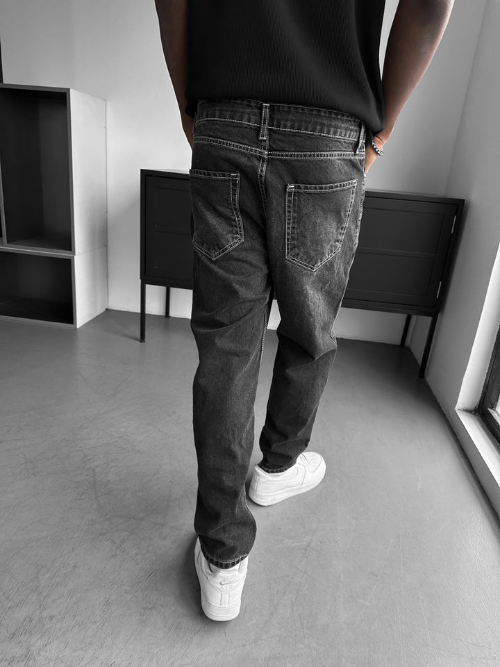 Boyfriend Fit Jeans - Black