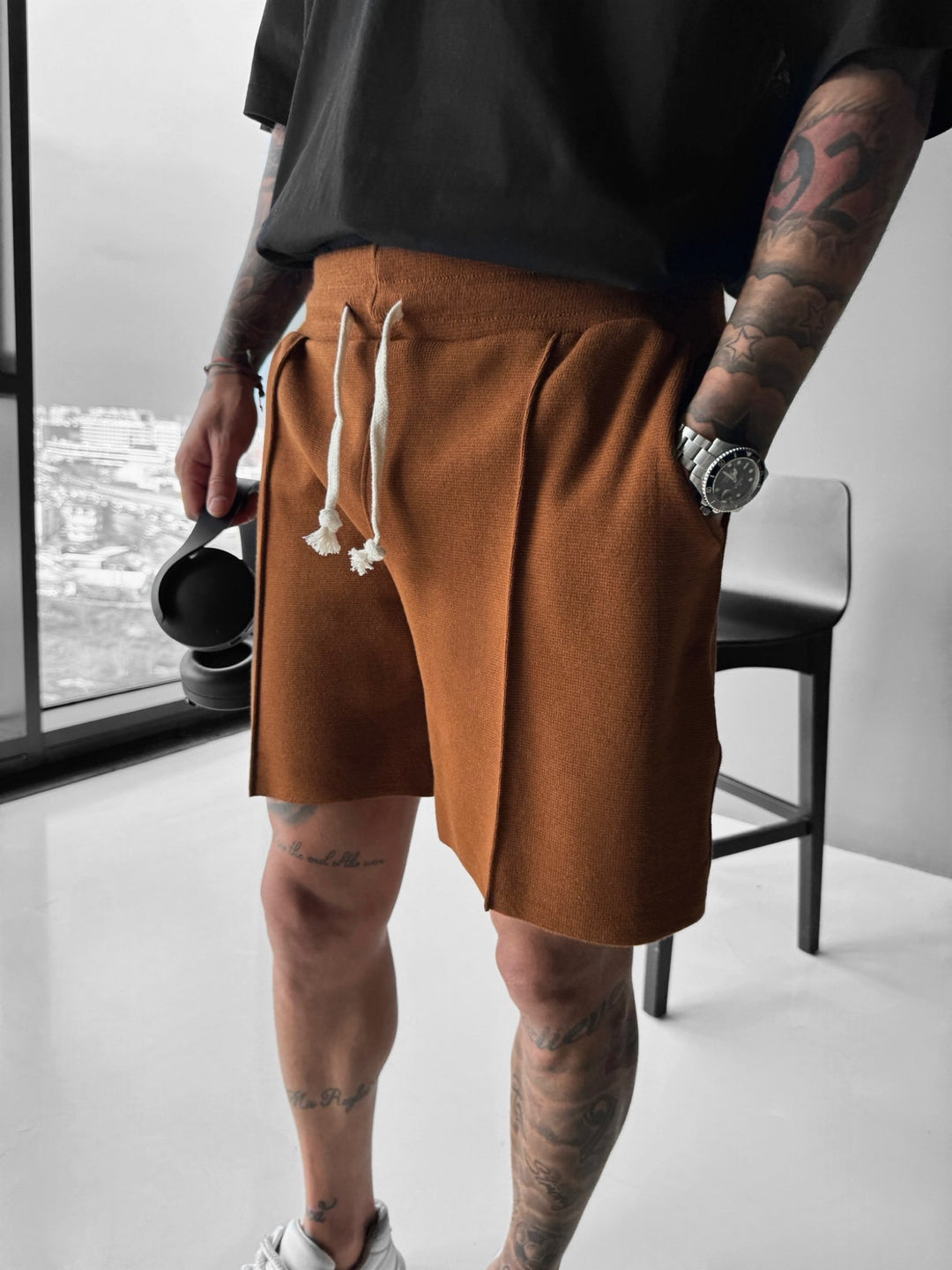 Loose Fit Seam Shorts - Brown