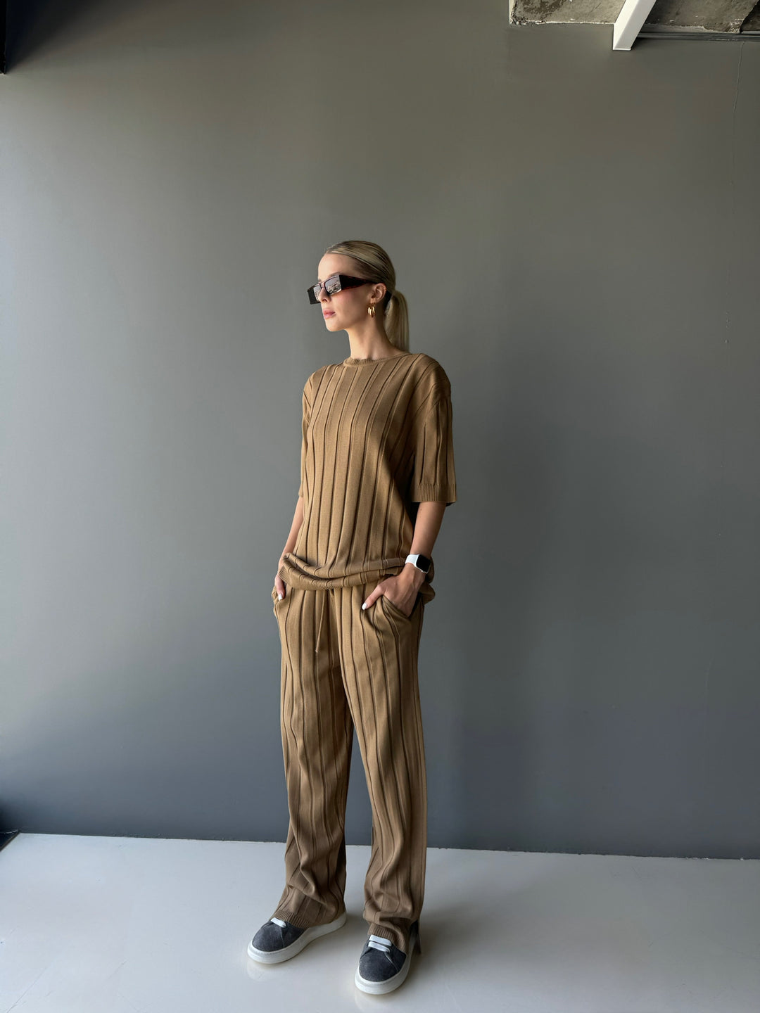 Loose Fit Wide Ribbed Pant - Light Brown