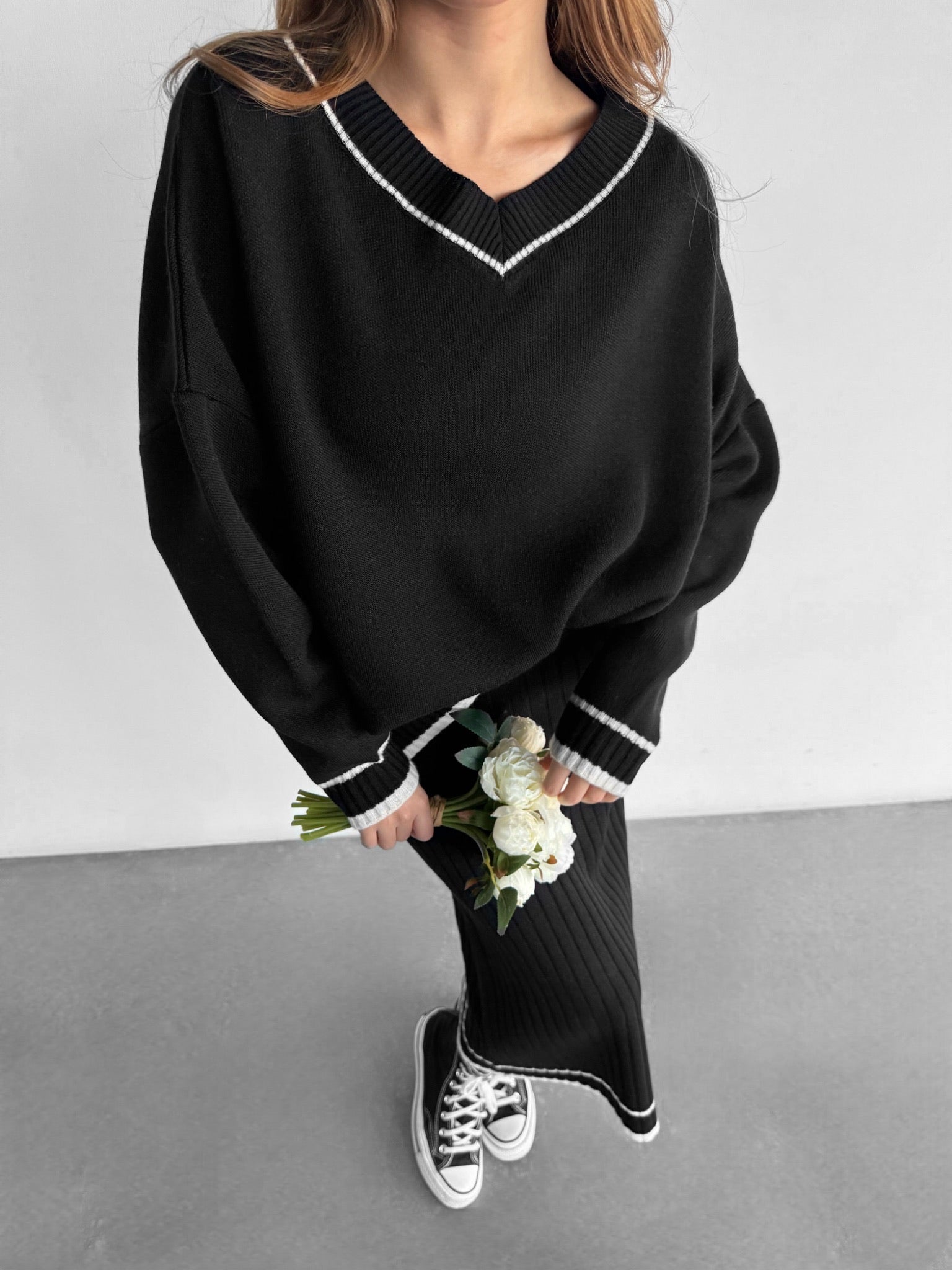 Oversized black v top neck sweater