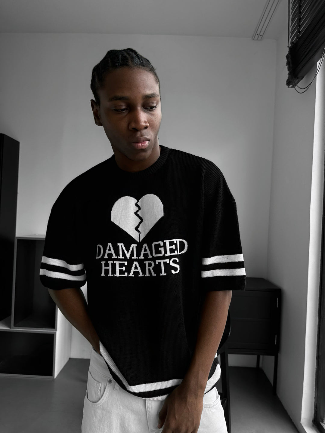 Regular Fit Damaged Hearts Knit T-shirt - Black