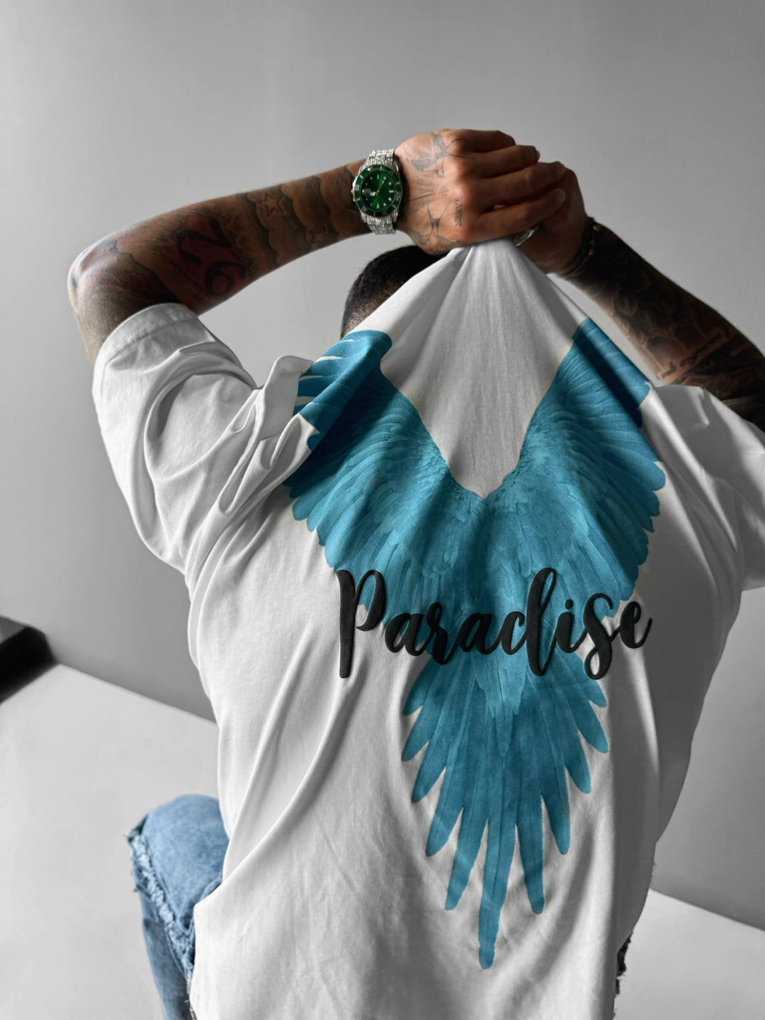 Oversize Parrot Paradise T-shirt - White and Blue