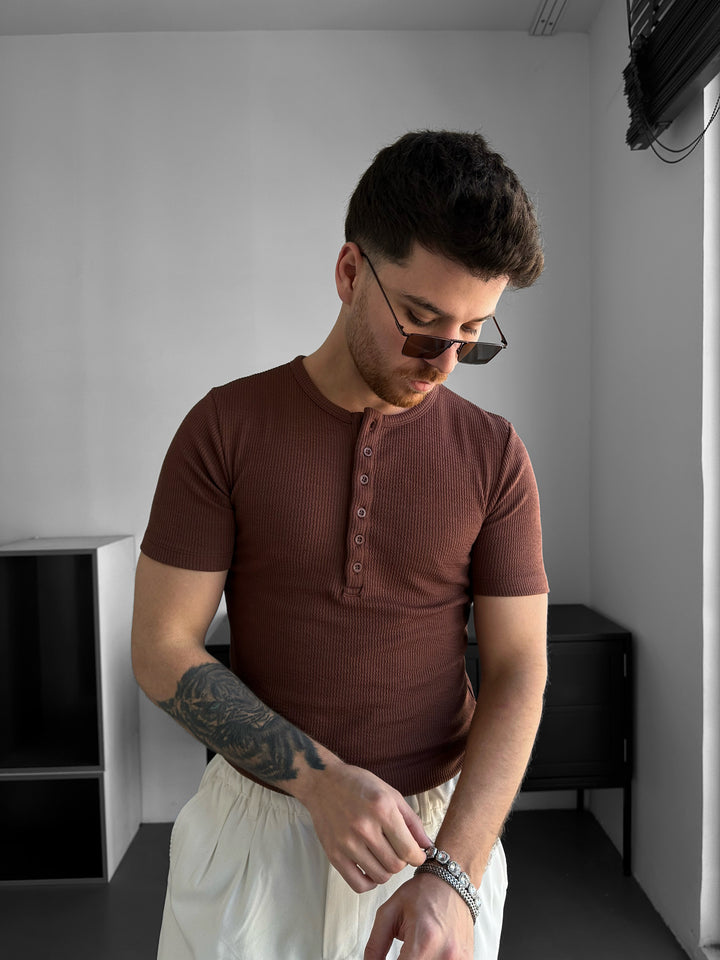 Slim Fit Button T-shirt - Brown