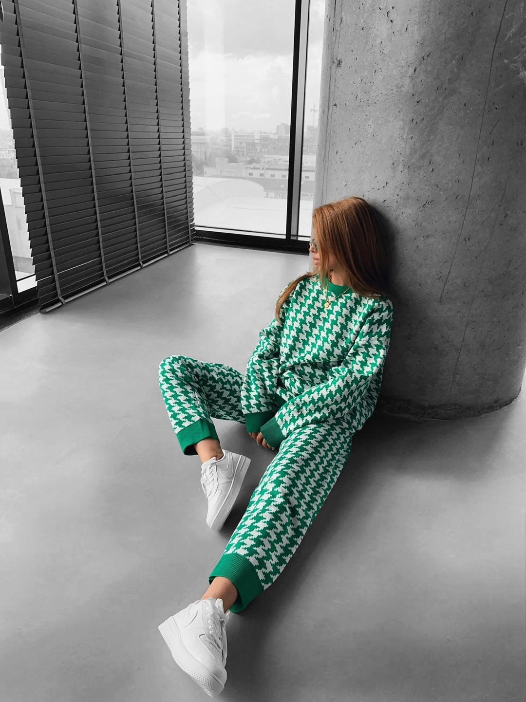 Loose Fit Houndstooth Jogger - Green