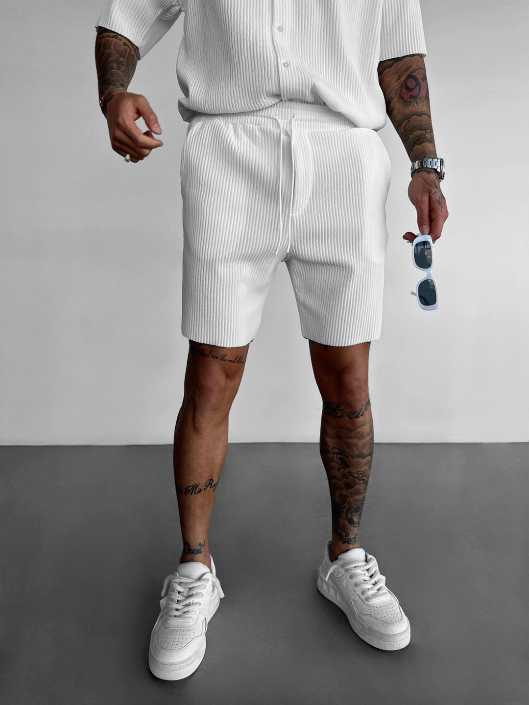 Loose Fit Ribbed Shorts - White