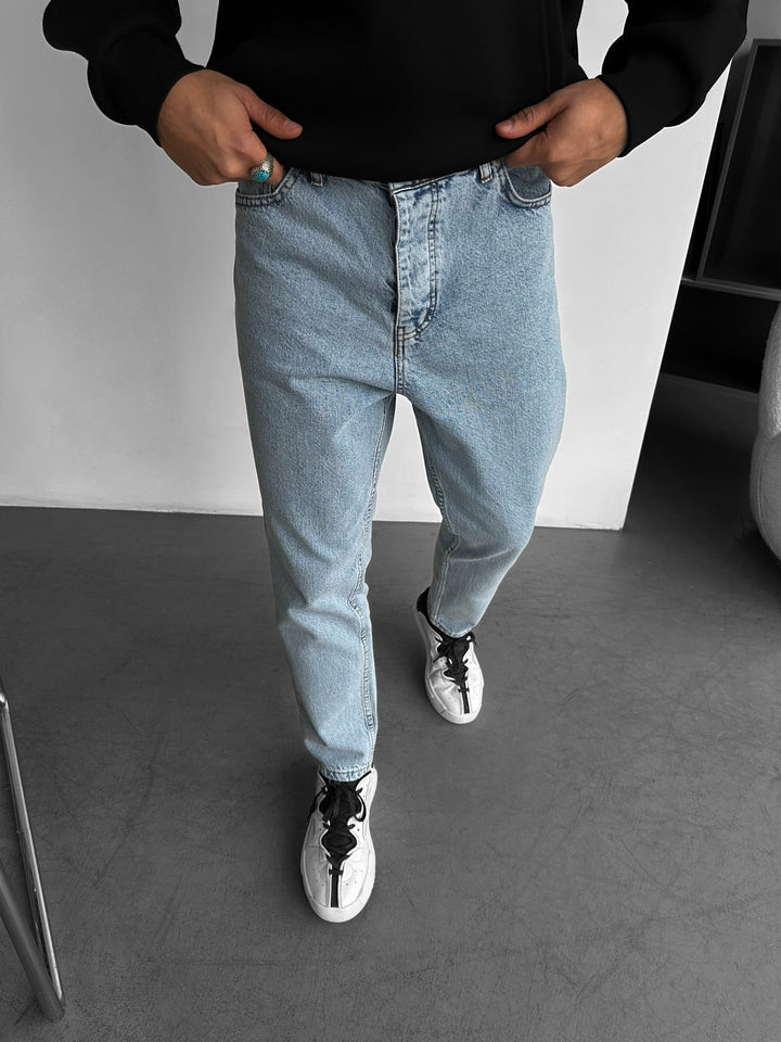 Boyfriend Fit Jeans - Light Blue