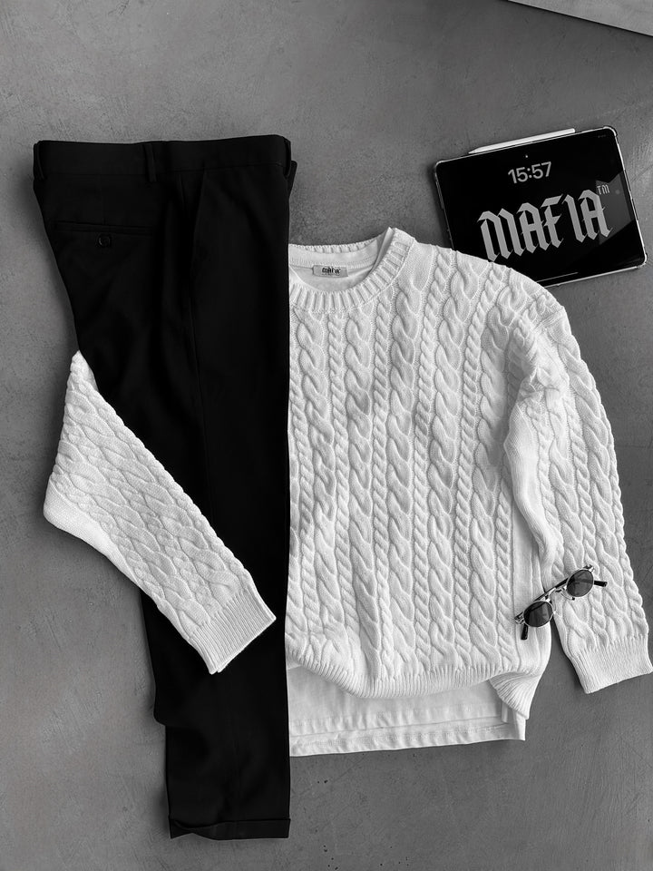 Oversize Knit Braid Sweater - White