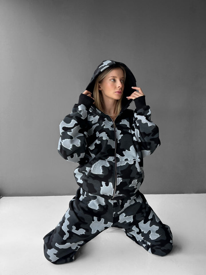 Women Oversize Camouflage Zipper Hoodie - Black