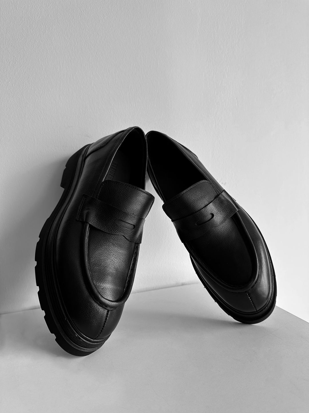 Classic Leather Shoes - Black