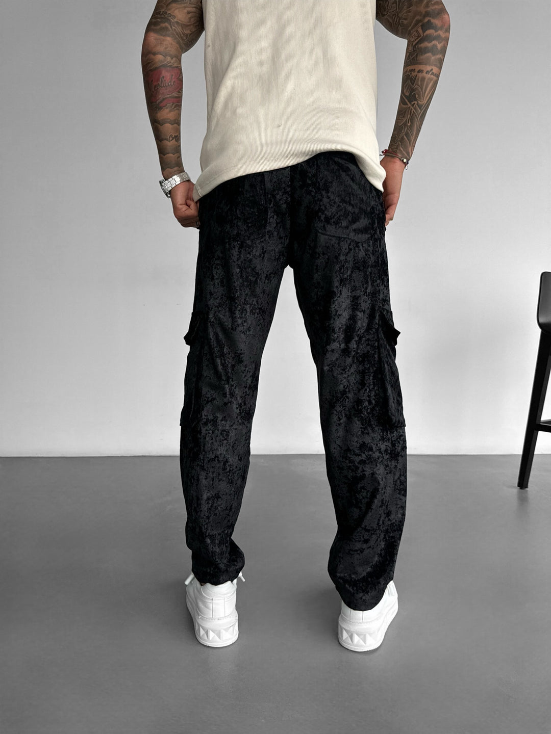 Loose Fit Velvet Pant - Black