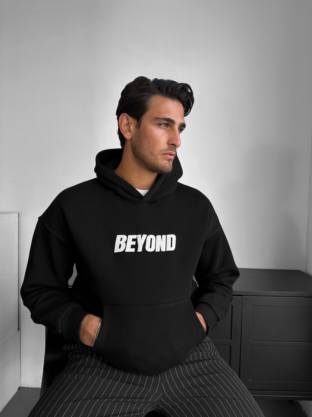 Oversize Beyond Hoodie - Black
