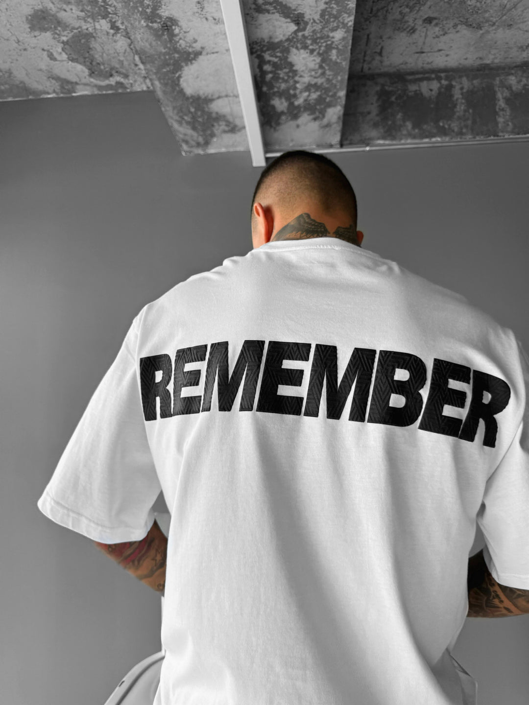 Oversize 'Remember' T-shirt - Ecru