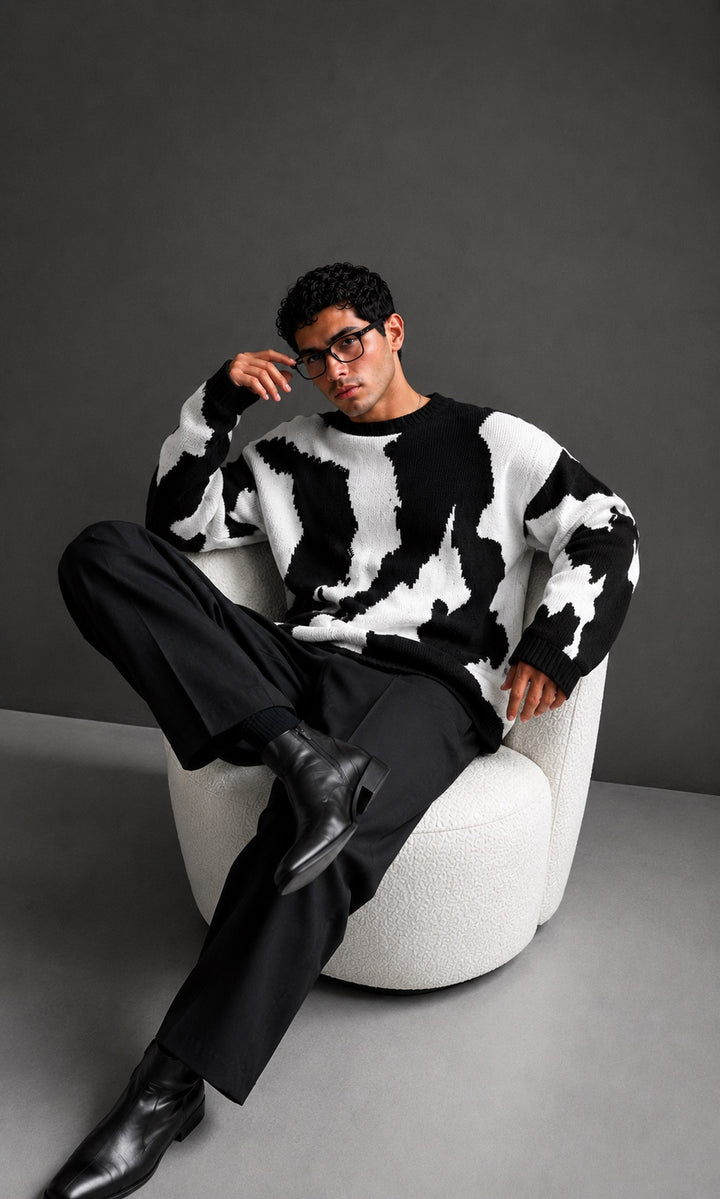 Oversize Cow Knit Sweater - Black
