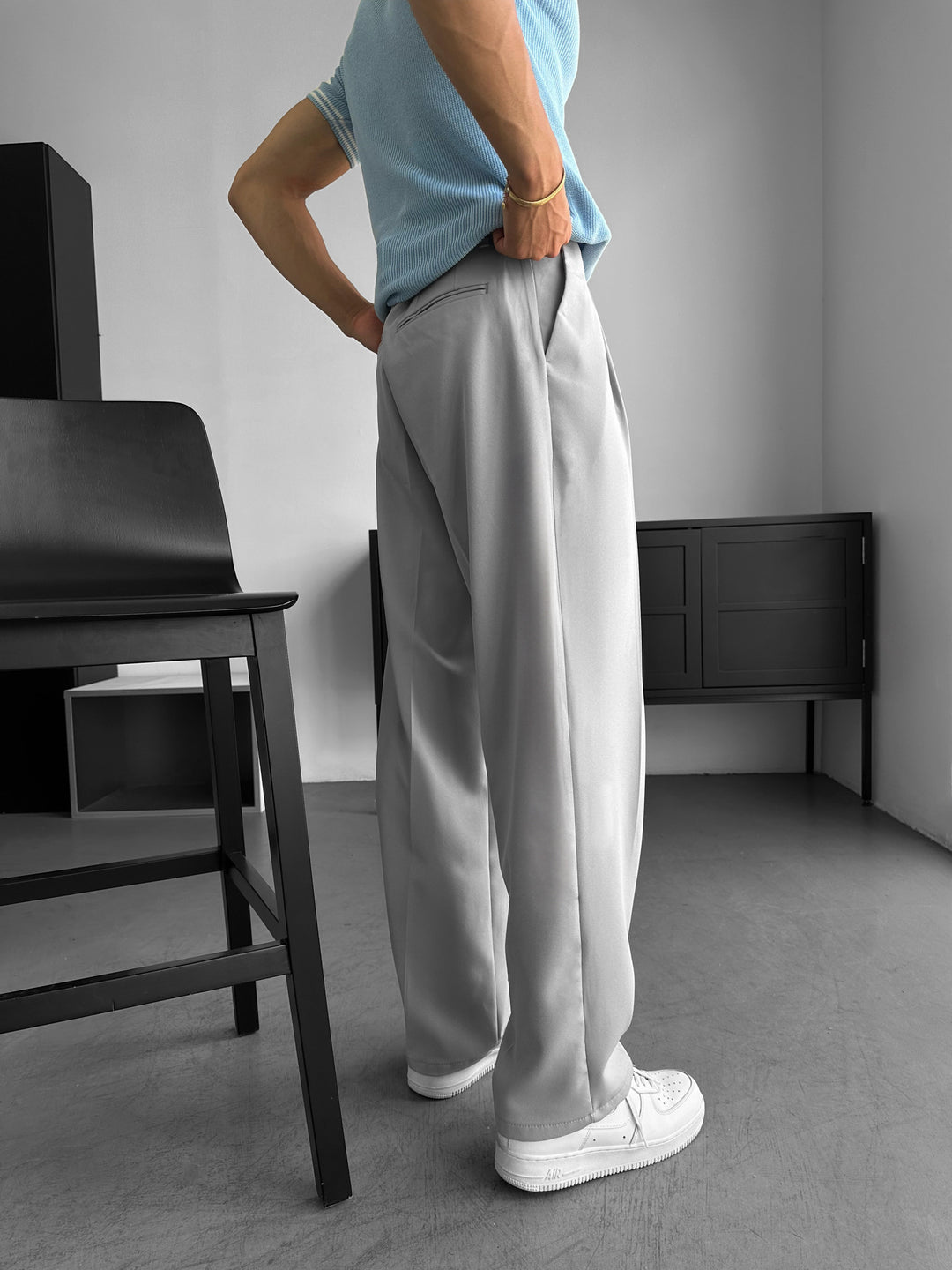 Loose Fit Pleated Trousers - Grey