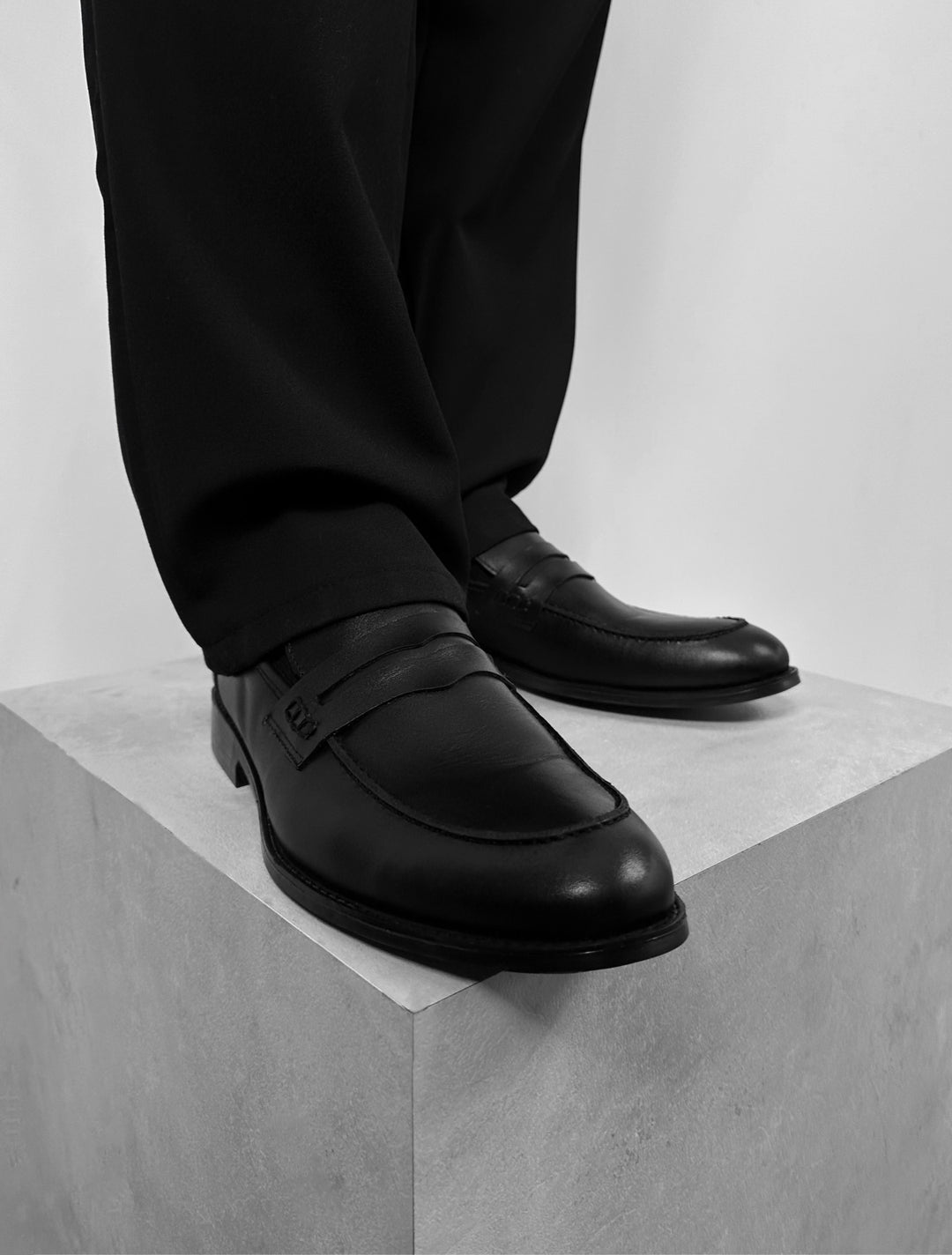 Classic Leather Shoes - Black