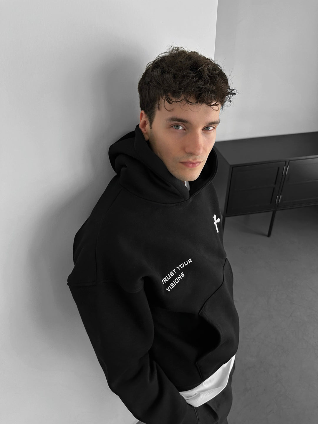 Oversize Cross Hoodie - Black