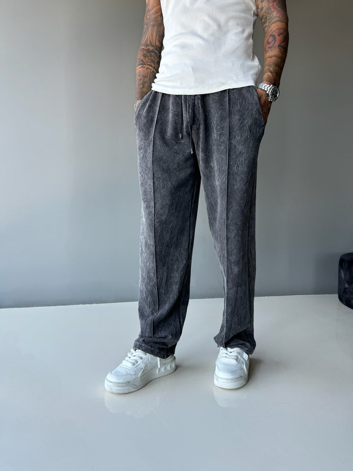 Baggy Straight Fit Washed Seam Jogger - Black