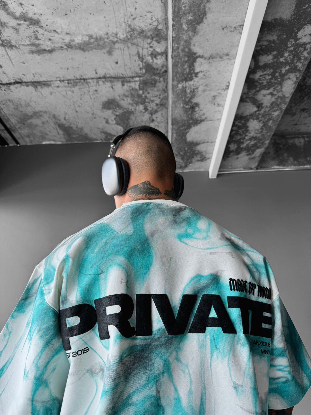 Oversize Private Smoke T-shirt - White and Turquoises