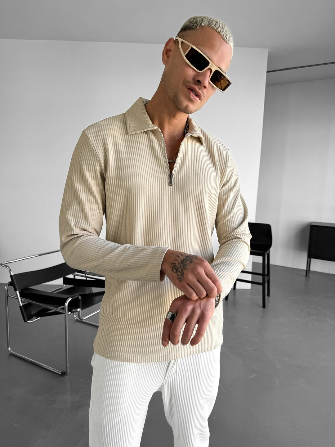 Loose Fit Zipper Polo Sweatshirt - Beige