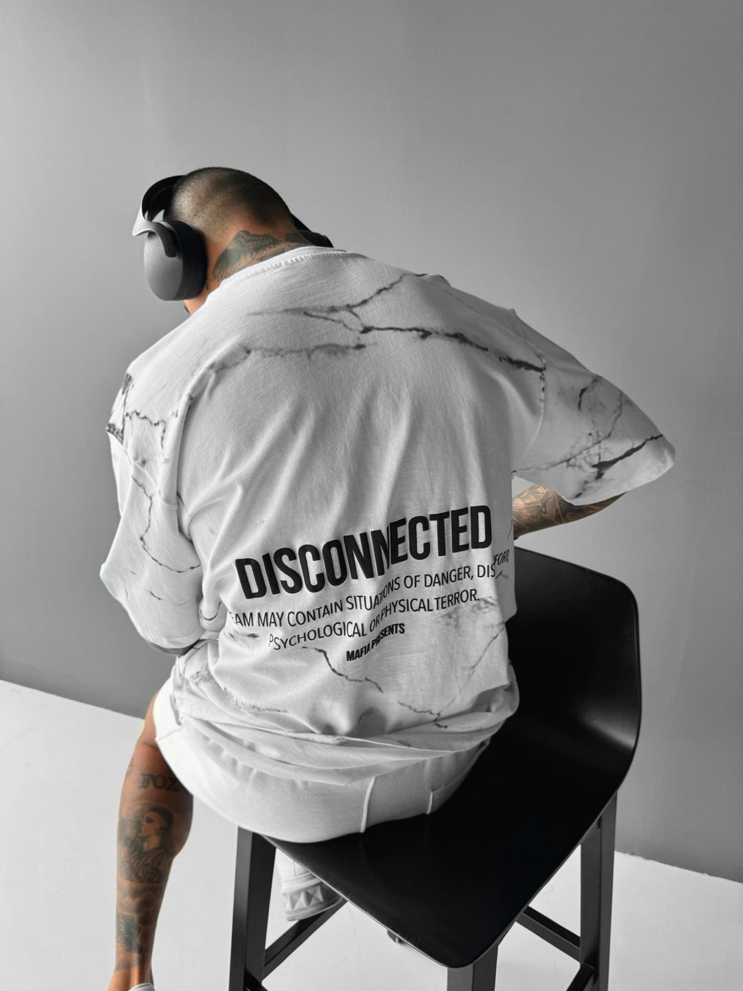Oversize Disconnected T-shirt - White and Grey