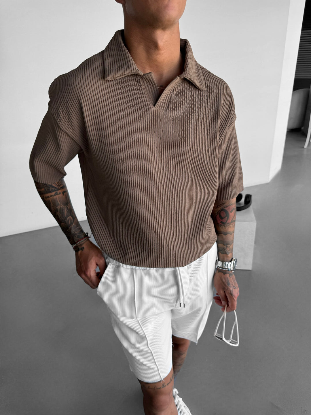 Oversize Ribbed Polo T-Shirt - Brown