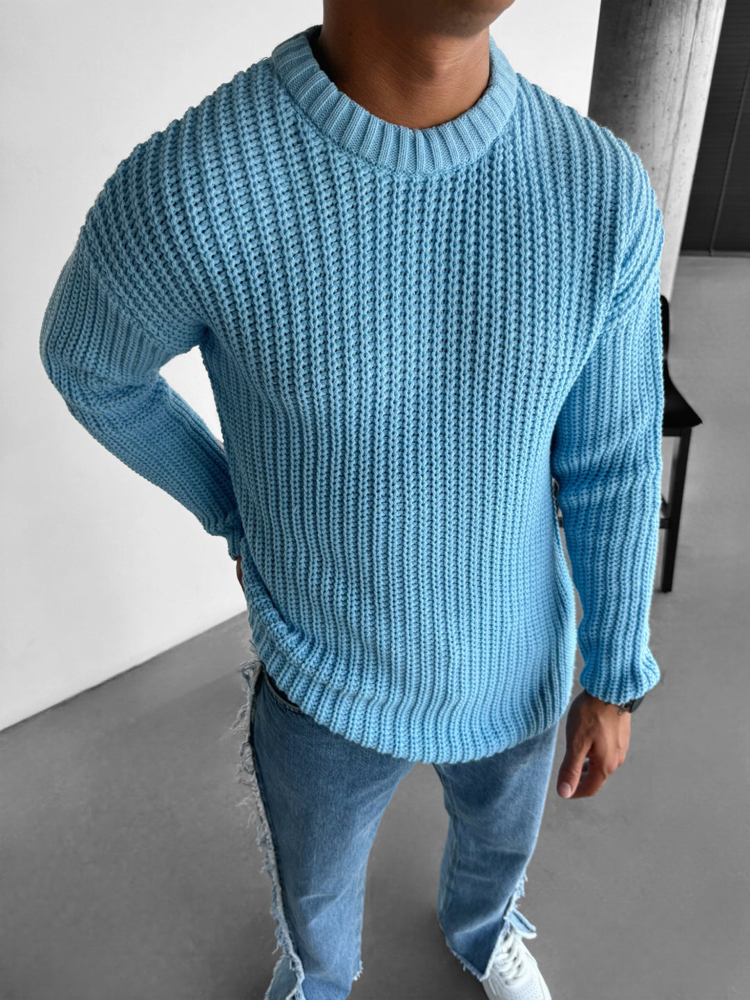 Oversize Round Neck Knit Sweater - Baby blue