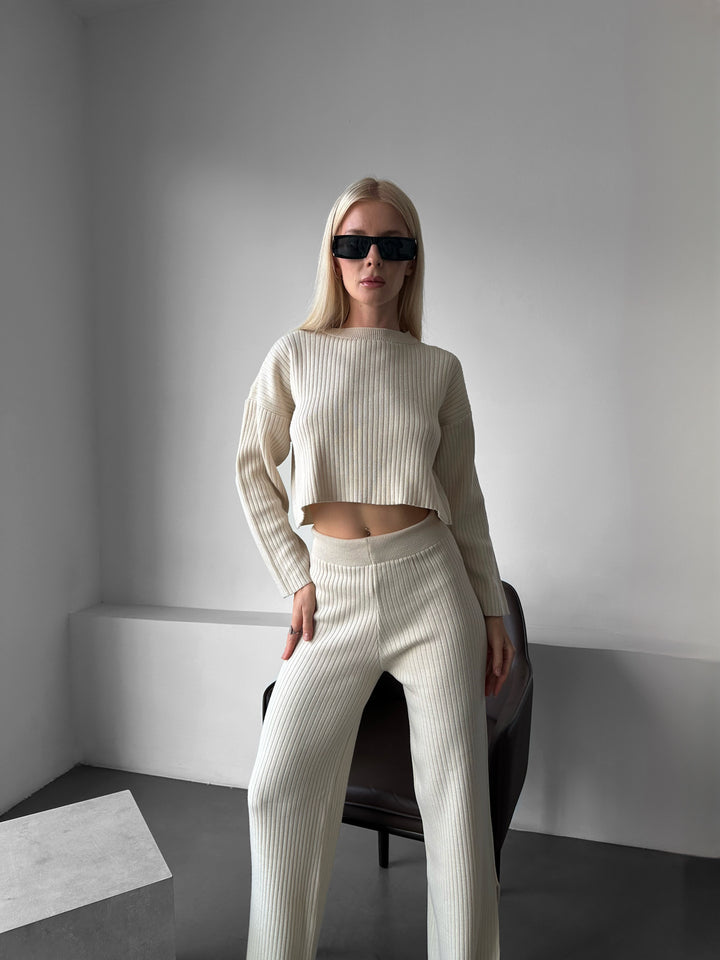 Wide Leg Knit Trousers -Beige