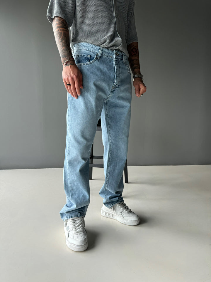 Baggy Washed Jeans - Light Blue