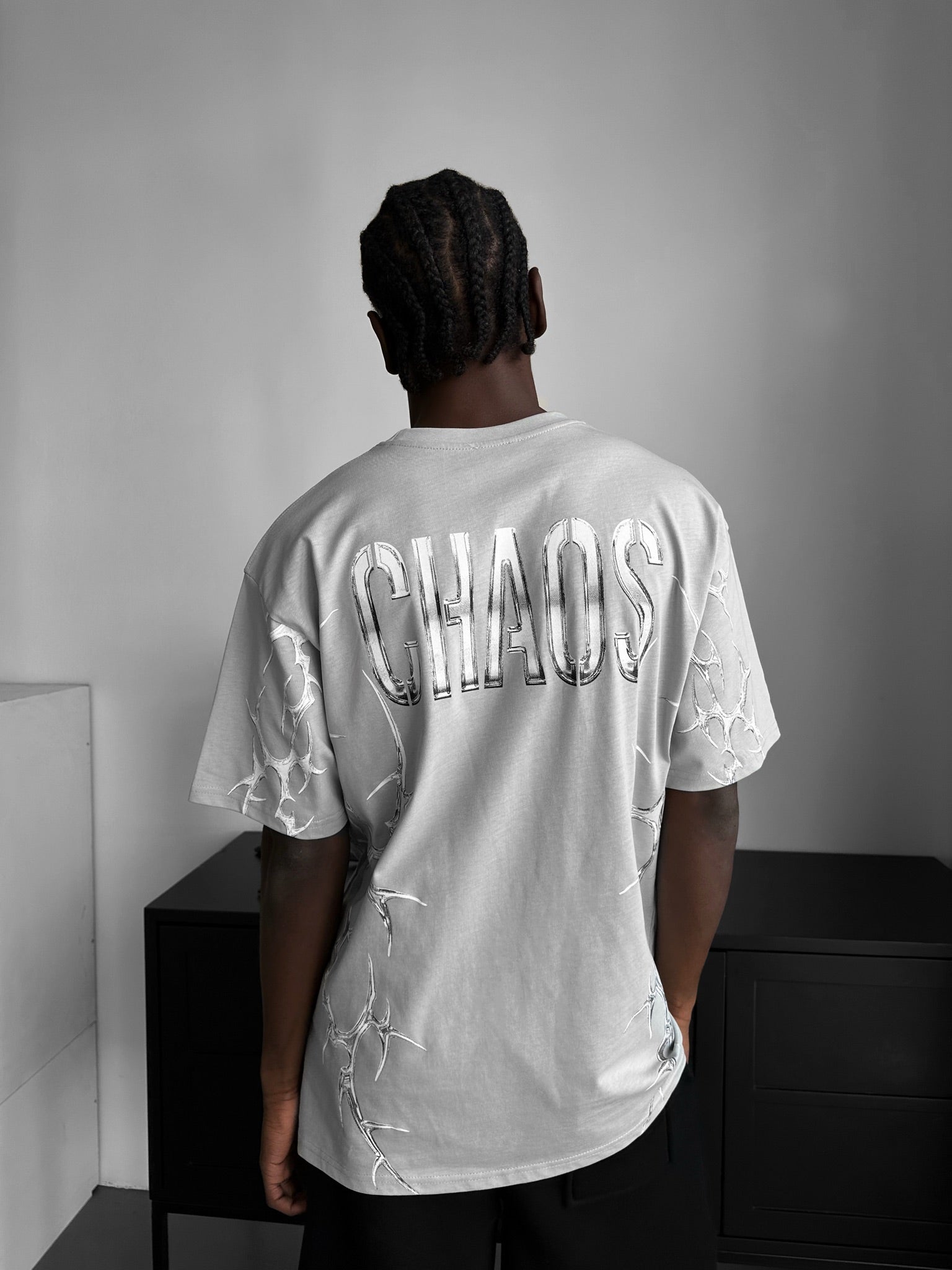 Oversize 'Chaos' T-Shirt - Grey – Kleidermafia