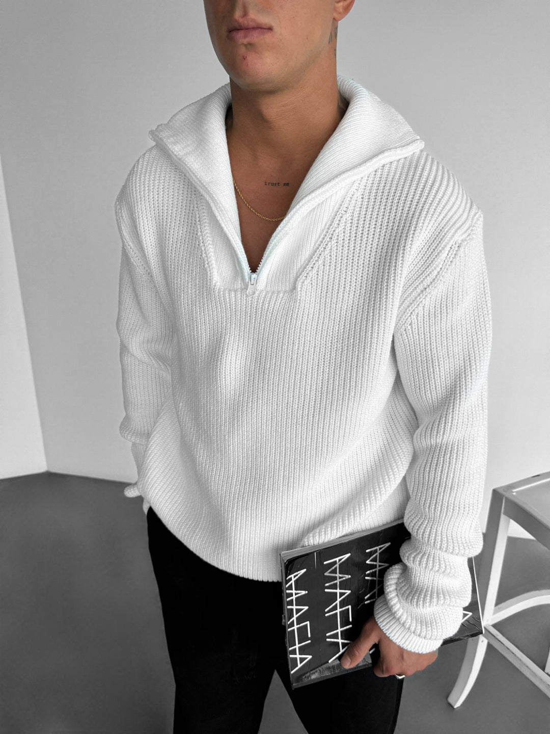 Oversize Collar Zipper Knit Sweater - White