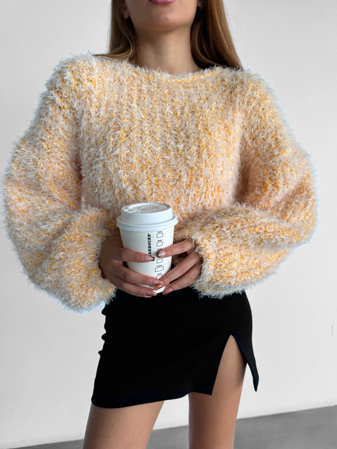 Balloon Short Hairy Sweater - Orange