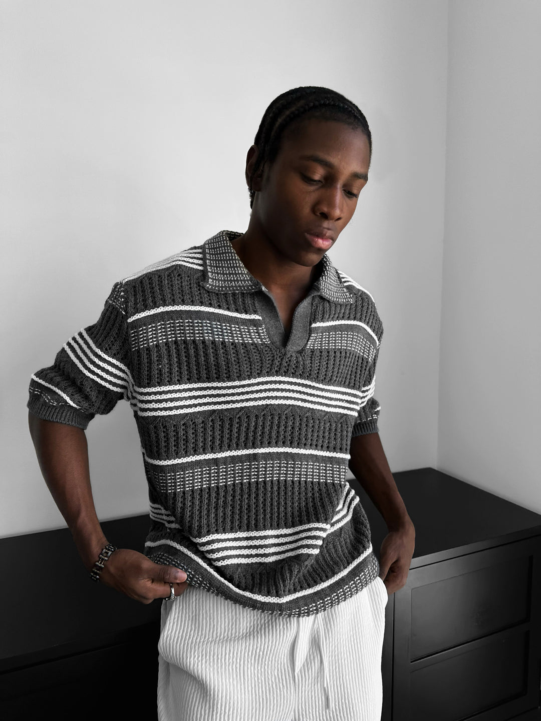 Loose Fit Patterned collar knit T-Shirt - Anthracite