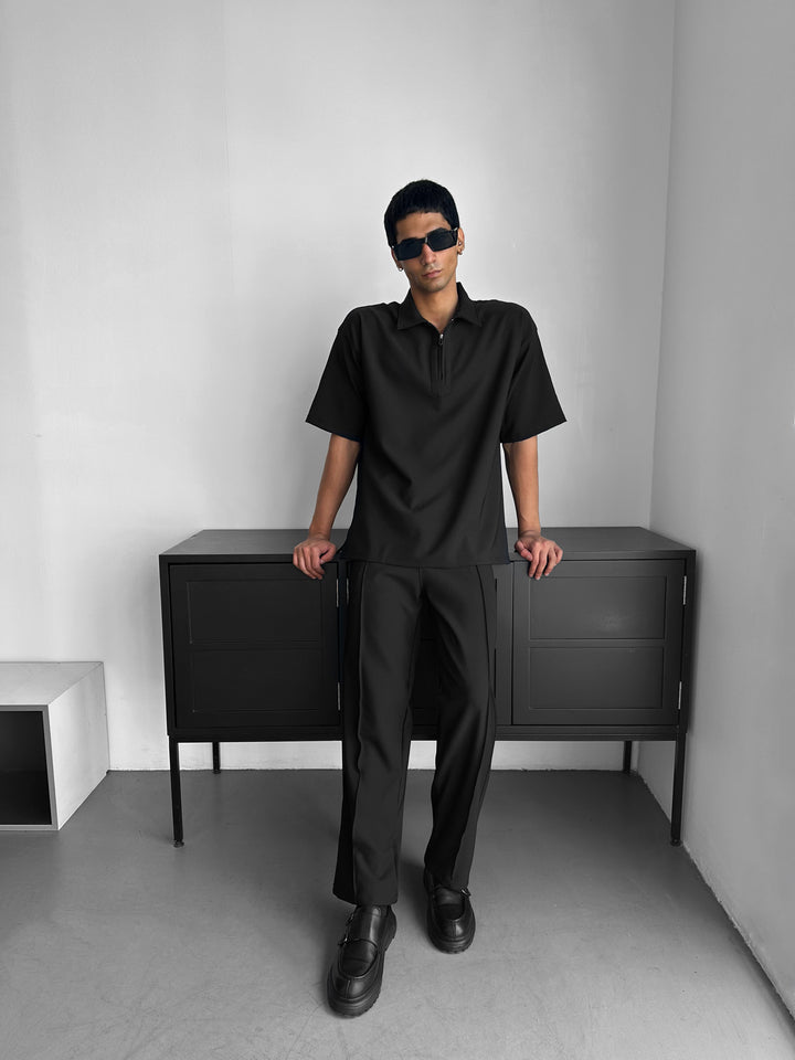 Loose Fit Pleated Trousers - Black
