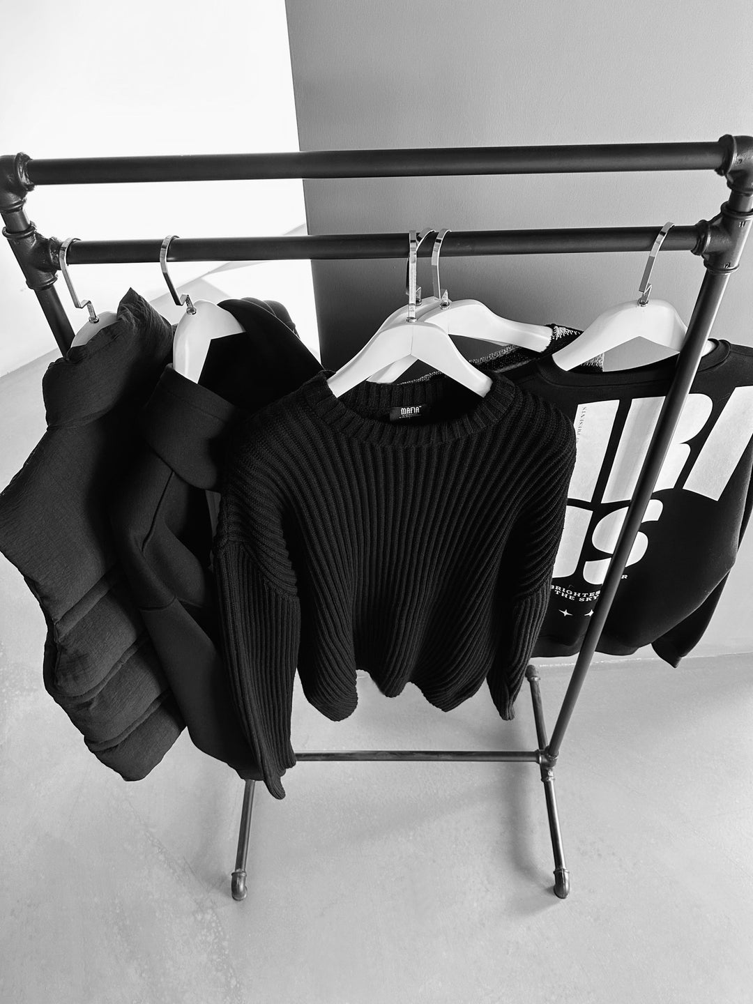 Oversize Heavy Knit Sweater - Black