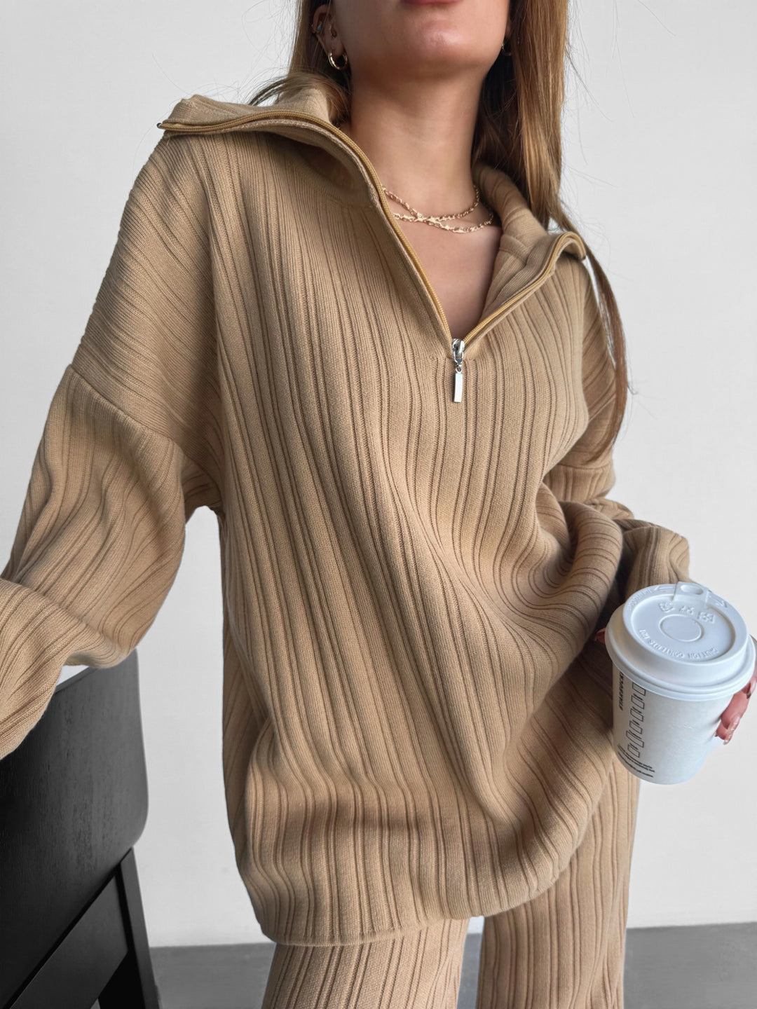 Oversize Knit Zipper Sweater - Camel